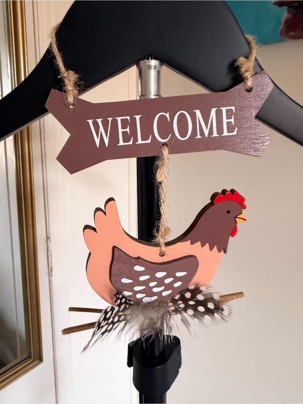 Rustic Farmhouse Chicken Welcome Sign Hanging Wall Decor